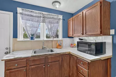1986 Jackson Ave, Ogden, UT 84401 - Photo 8