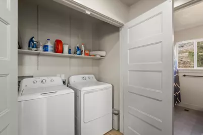 768 N Maple St, Huntsville, UT 84317 - Photo 18