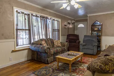 2105 W 3875 S, Roy, UT 84067 - Photo 4
