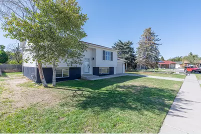 6298 S Smokey Cir, Taylorsville, UT 84129 - Photo 26