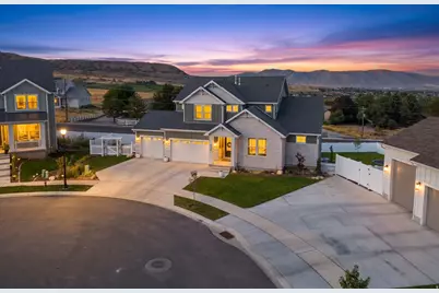 686 W Eaglecrest Cir, Elk Ridge, UT 84651 - Photo 2