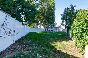 8209 S Valencia Pl, Sandy, UT 84093 - Photo 30