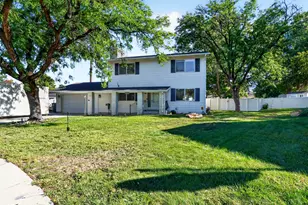 8209 S Valencia Pl, Sandy, UT 84093 - Photo 2