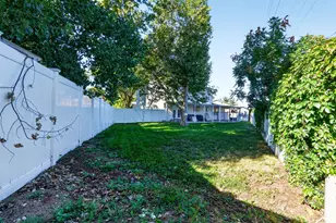 8209 S Valencia Pl, Sandy, UT 84093 - Photo 30