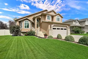 2578 W 1890 N, Clinton, UT 84015 - Photo 2
