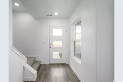 912 W Coalburn Way, Murray, UT 84123 - Photo 2