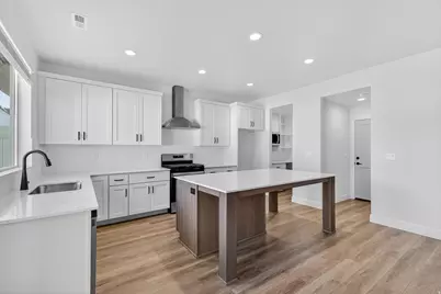 2714 W 2735 N #137, Plain City, UT 84404 - Photo 2