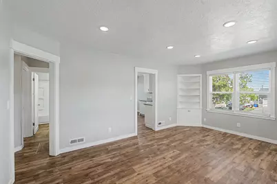 199 N Pinehurst Ave, Tooele, UT 84074 - Photo 8