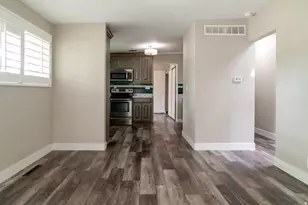 10381 S Zinnia Way, White City, UT 84094 - Photo 6