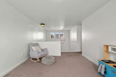 2063 W 3360 S, Syracuse, UT 84075 - Photo 18