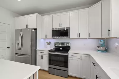 2063 W 3360 S, Syracuse, UT 84075 - Photo 12