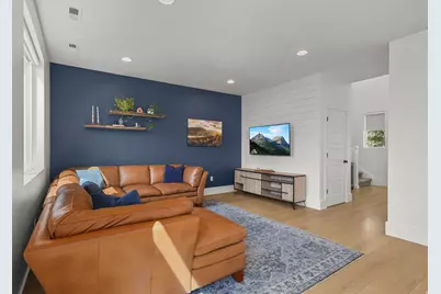 2063 W 3360 S, Syracuse, UT 84075 - Photo 8