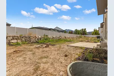 788 N 7th St #103, Tooele, UT 84074 - Photo 30