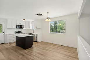 8138 S Angel St, Sandy, UT 84070 - Photo 10