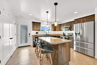 7477 S Sandalwood Dr, South Weber, UT 84405 - Photo 14