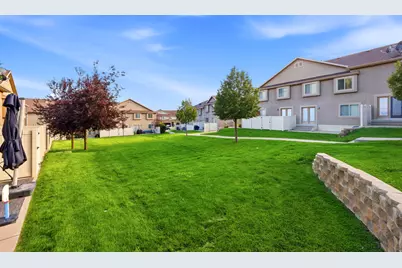 1852 E Whitetail Dr, Layton, UT 84040 - Photo 24