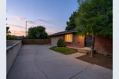 2358 E Gregson Ave, Salt Lake City, UT 84109 - Photo 2