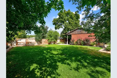 2358 E Gregson Ave, Salt Lake City, UT 84109 - Photo 20