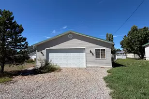289 N 300 W, Huntington, UT 84528 - Photo 4