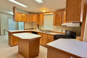289 N 300 W, Huntington, UT 84528 - Photo 10