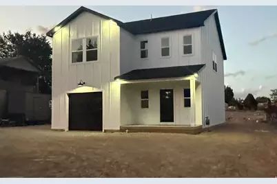 340 W Orange Ave N, Castle Dale, UT 84513 - Photo 2