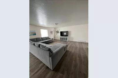 388 S Redrock Dr, Santaquin, UT 84655 - Photo 16