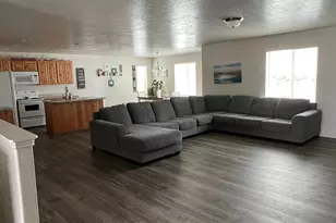 388 S Redrock Dr, Santaquin, UT 84655 - Photo 4
