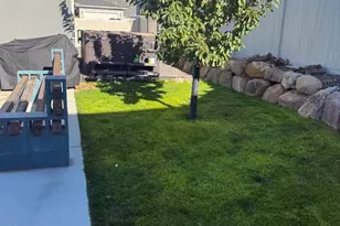 388 S Redrock Dr, Santaquin, UT 84655 - Photo 8