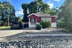 221 E 32nd St S, Ogden, UT 84401 - Photo 2
