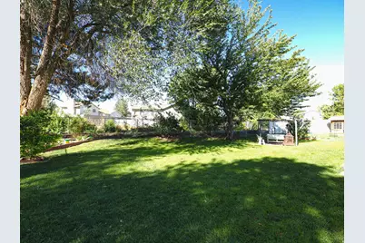 4790 S Meadow Wood Way W, Taylorsville, UT 84129 - Photo 30