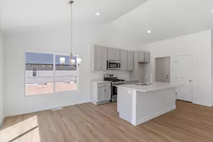 264 E 770 N, Santaquin, UT 84655 - Photo 8