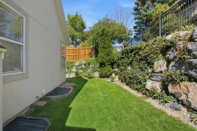 2268 W New Harvest Ln, Lehi, UT 84048 - Photo 32