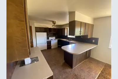 276 Hillside Dr, Moab, UT 84532 - Photo 8