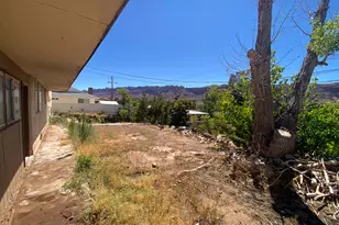 276 Hillside Dr, Moab, UT 84532 - Photo 32