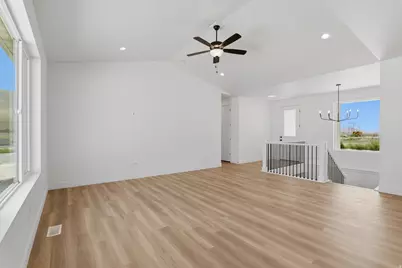 2403 E Sunflower Dr #449, Eagle Mountain, UT 84005 - Photo 10