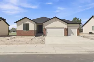3675 N Columbine Way, Eagle Mountain, UT 84005 - Photo 1