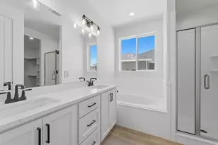 2273 E Sunflower Dr, Eagle Mountain, UT 84005 - Photo 14