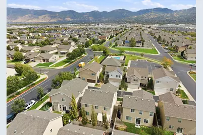 1056 W Stonehaven Dr, North Salt Lake, UT 84054 - Photo 38
