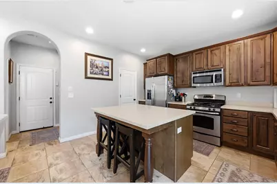 1056 W Stonehaven Dr, North Salt Lake, UT 84054 - Photo 4