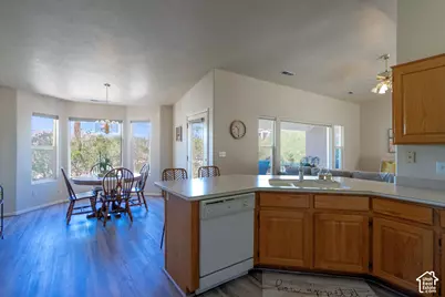 1610 W 100 N #1, Saint George, UT 84770 - Photo 16