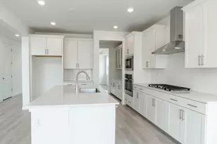 904 W Meadow Side Dr, Saratoga Springs, UT 84045 - Photo 8