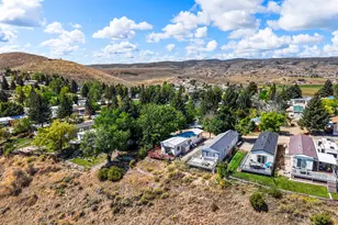 2954 S Edgemont Dr, Garden City, UT 84028 - Photo 10