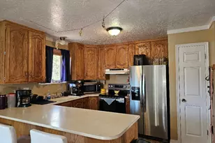 4689 W Hillside Dr, Vernal, UT 84078 - Photo 8