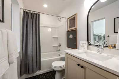 918 W Coalburn Way #11-22, Murray, UT 84123 - Photo 4