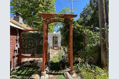 2423 S 500 W, Woods Cross, UT 84010 - Photo 46