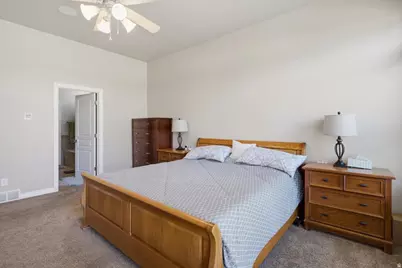 2298 W 850 N, Layton, UT 84041 - Photo 20