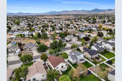 5476 W Ridge Flower Way, Kearns, UT 84118 - Photo 40