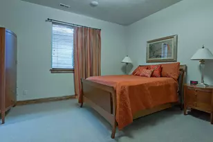 1879 E Longview Dr S, Holladay, UT 84124 - Photo 46