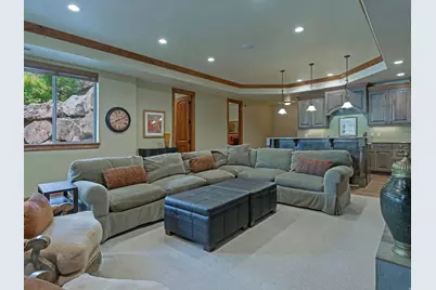 1879 E Longview Dr S, Holladay, UT 84124 - Photo 36