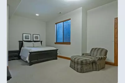 1879 E Longview Dr S, Holladay, UT 84124 - Photo 44